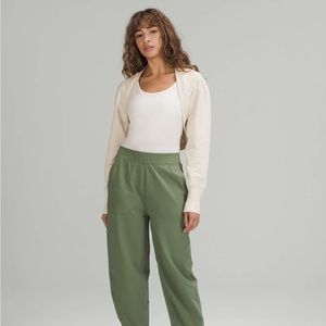 LA Cropped Long Sleeve Shrug